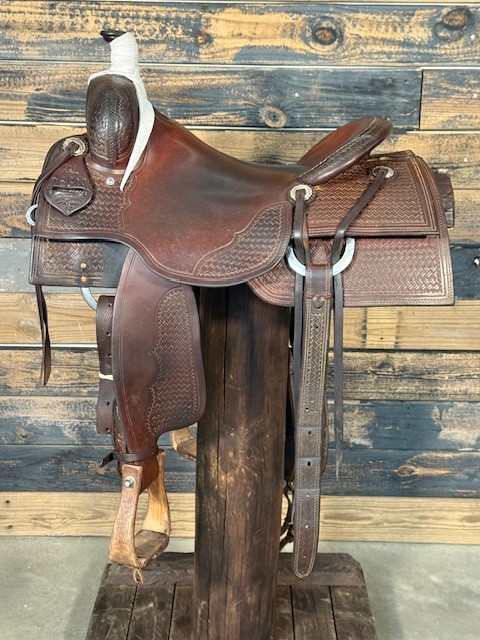 2472 Saddle House Baldus Versatility Saddle - Image 1