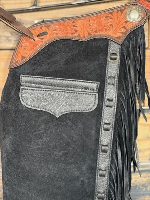 24e98677-c20b-4180-98fd-51700120a000.jpeg Saddle House Shotgun Chaps – Small - Image 1