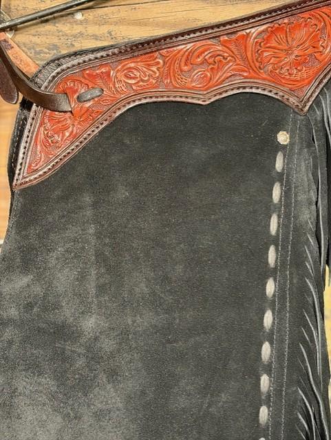 6ac845f9-630b-4437-9a62-d7b2fc1ec335.jpeg Saddle House Show Chaps – Large - Image 1